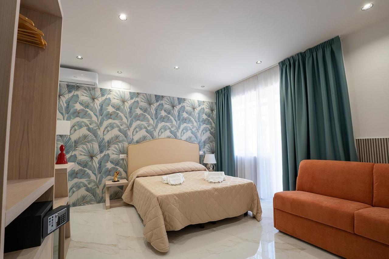 Pc Boutique H Napoli Centro, By Clapa Group Hotel Bagian luar foto