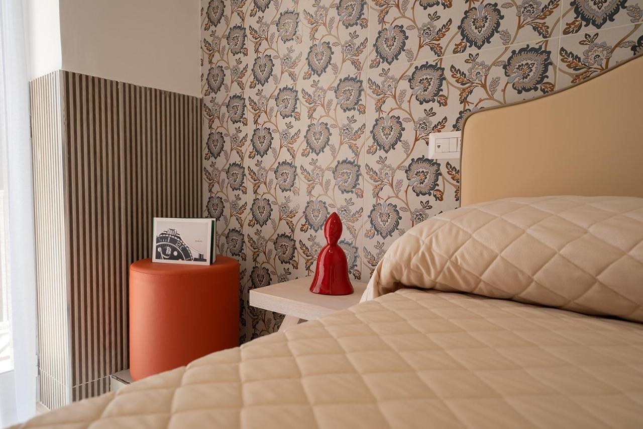 Pc Boutique H Napoli Centro, By Clapa Group Hotel Bagian luar foto