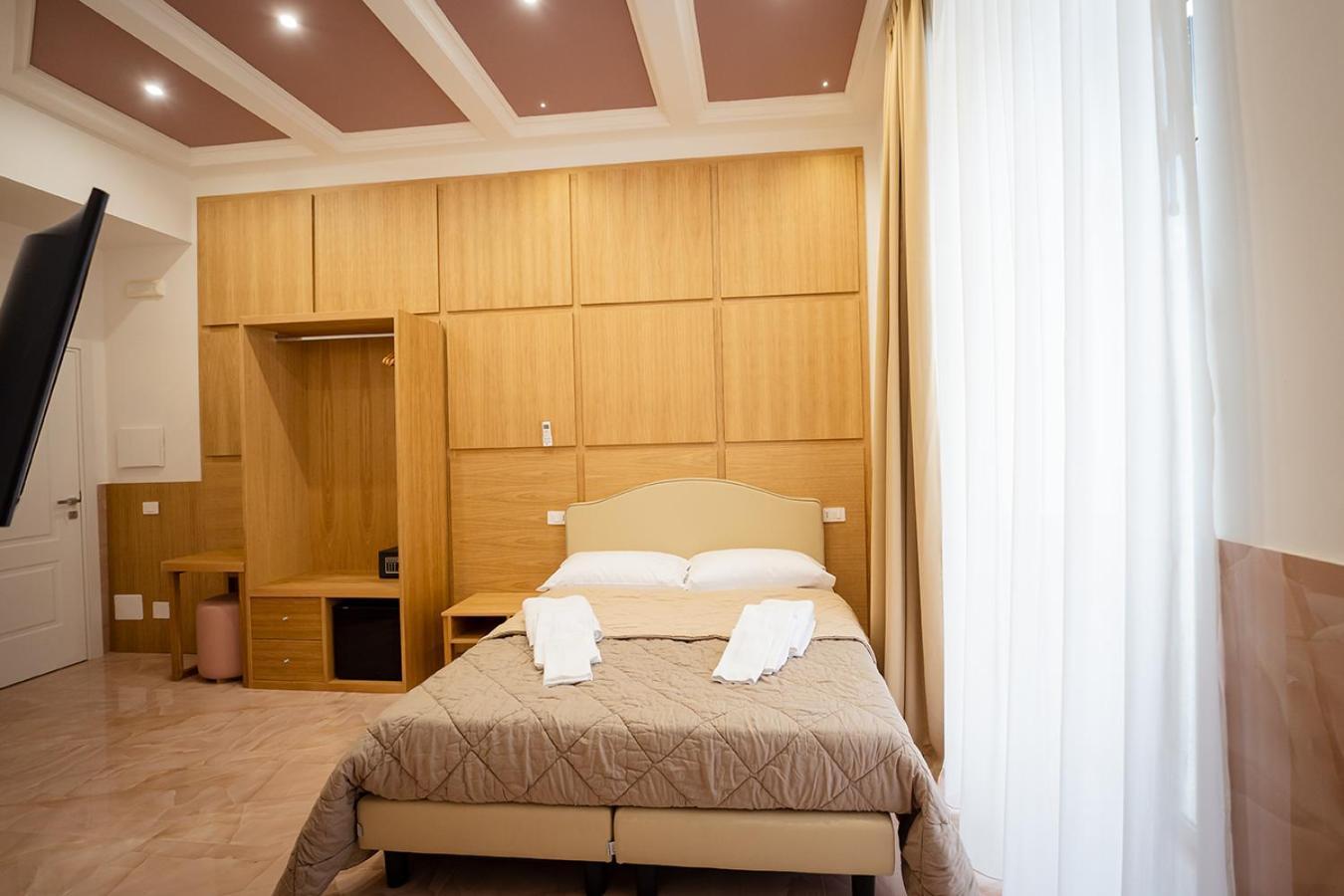 Pc Boutique H Napoli Centro, By Clapa Group Hotel Bagian luar foto