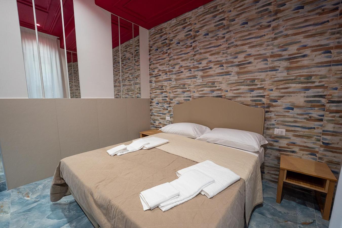 Pc Boutique H Napoli Centro, By Clapa Group Hotel Bagian luar foto